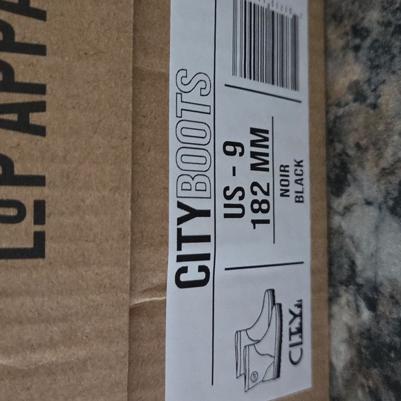 L&P Size 9 Baby Boy NEW Black and Brown Rain Boots - Picture 2 of 6